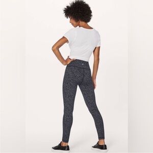 Lululemon Wunder Under Hi-Rise 7/8 Tight (25") Luon Camo Black White - Size 6